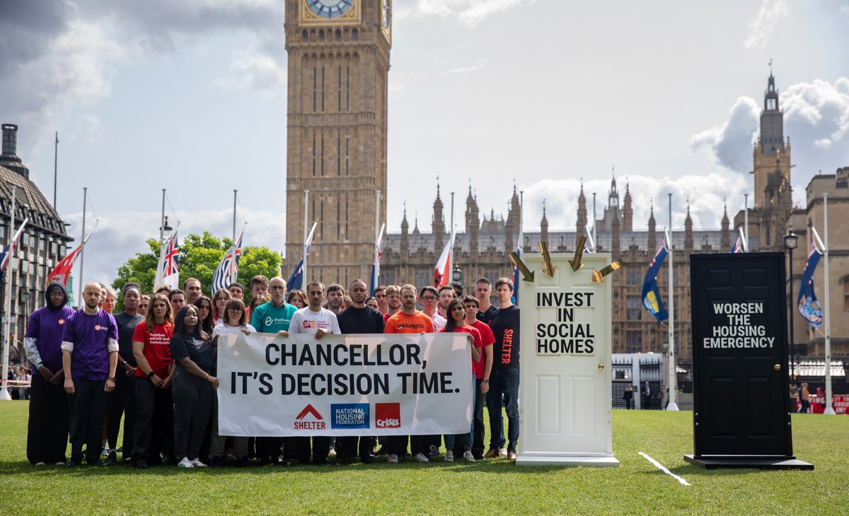 Today we joined colleagues from across the housing sector to send a clear message to the govt ahead of the #SpendingReview: Invest in more genuinely affordable, secure social homes or watch the housing emergency spiral further out of control.

<a href="/crisis_uk/">Crisis</a> <a href="/Shelter/">Shelter</a> <a href="/natfednews/">National Housing Federation</a>