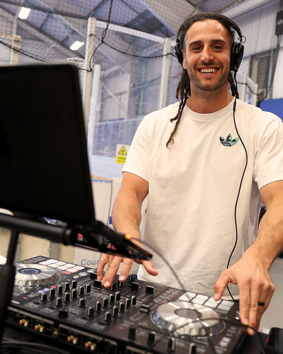 All smiles as we gear up for our final home game on June 14th 🐉

Expect thrilling netball action, a buzzing crowd, and Josh Navidi on the decks bringing the vibes.

It's more than a match, it's a night out you won't want to miss!

🎟️ Grab your tickets 👉 utilitaarenacardiff.co.uk/all-events/car…