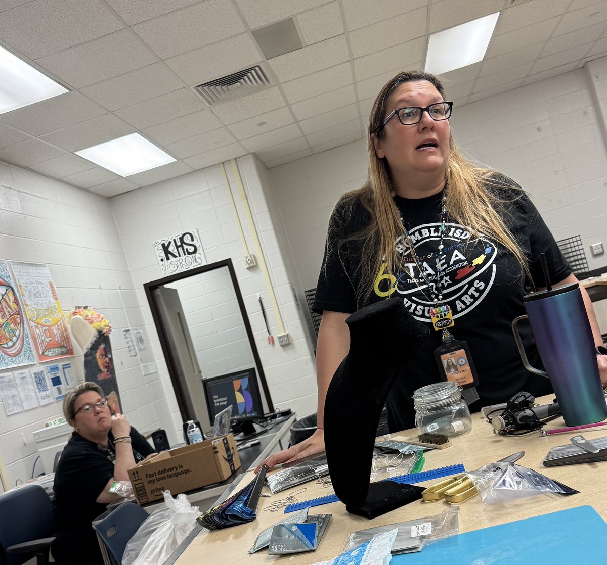KrystleWright's tweet image. Thank you Mrs. Newton and Melissa for teaching Humble ISD’s Art educators about silver clay. #ShineALight #WMSRTB #HumbleISDArtists #BeEliteWMS #ChooseBetter @HumbleISD_WMS @HumbleISD @VisualArtHumble @HumbleISD_Arts