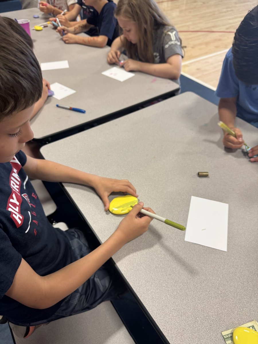 Mrs. Lesiak tweet media