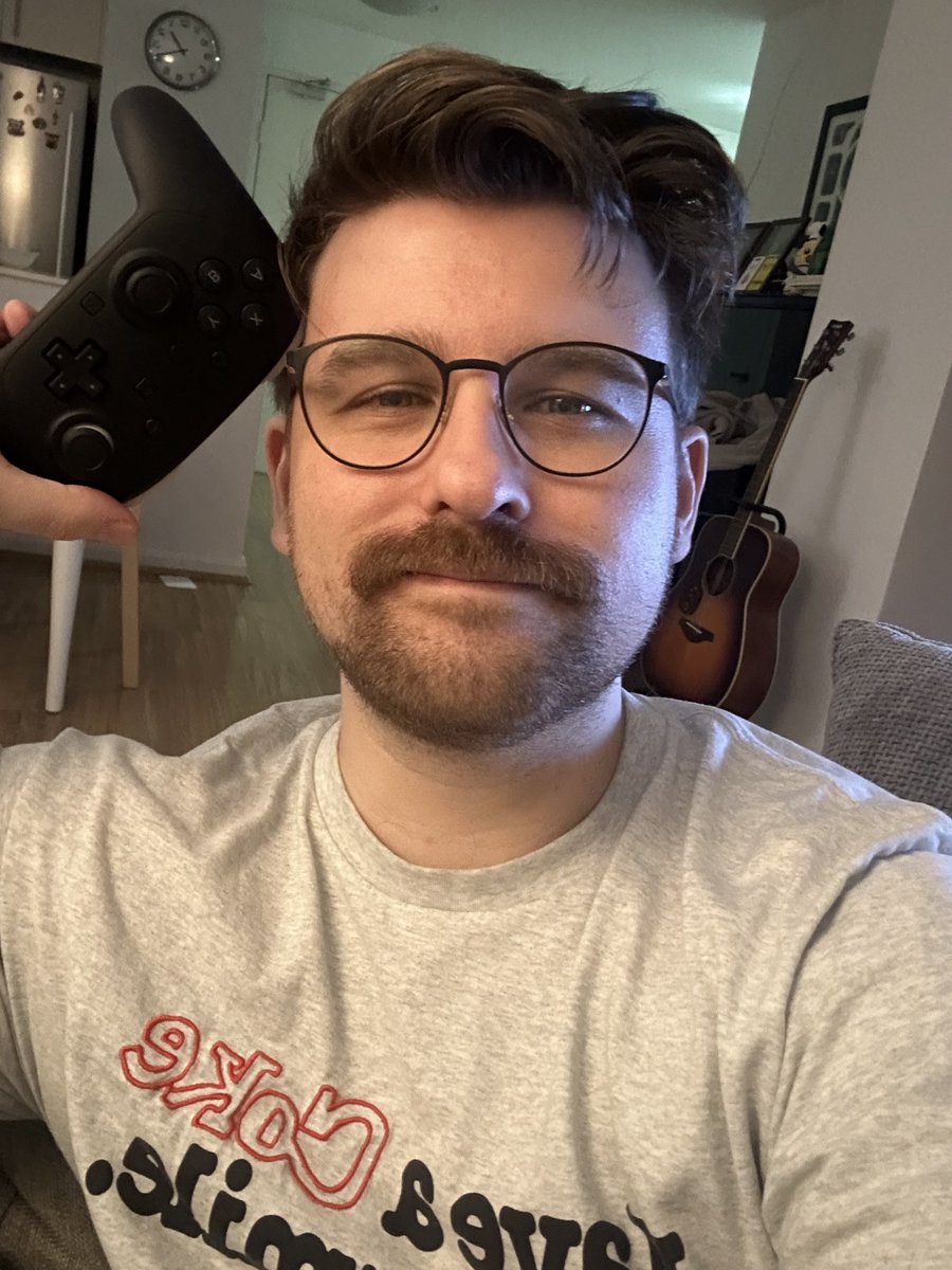 heartpiece44's tweet photo. midnight release was v fun, gonna let stuff download overnight and play the hell out of some mario kart in the morning 😤🏎️👀 https://t.co/srBlgzOLR9