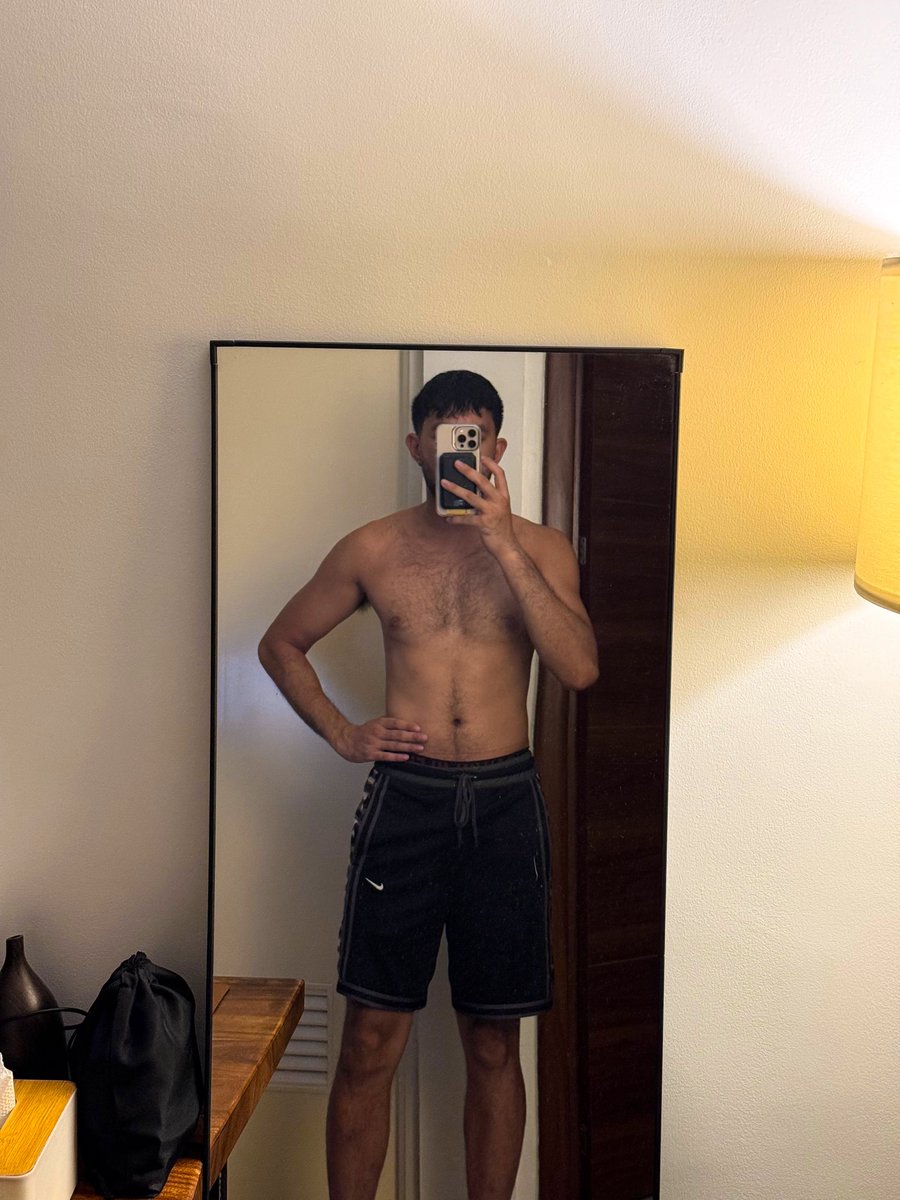 _ggesitejr's tweet photo. Mirror check, progress check. https://t.co/bbkYaf1MIb