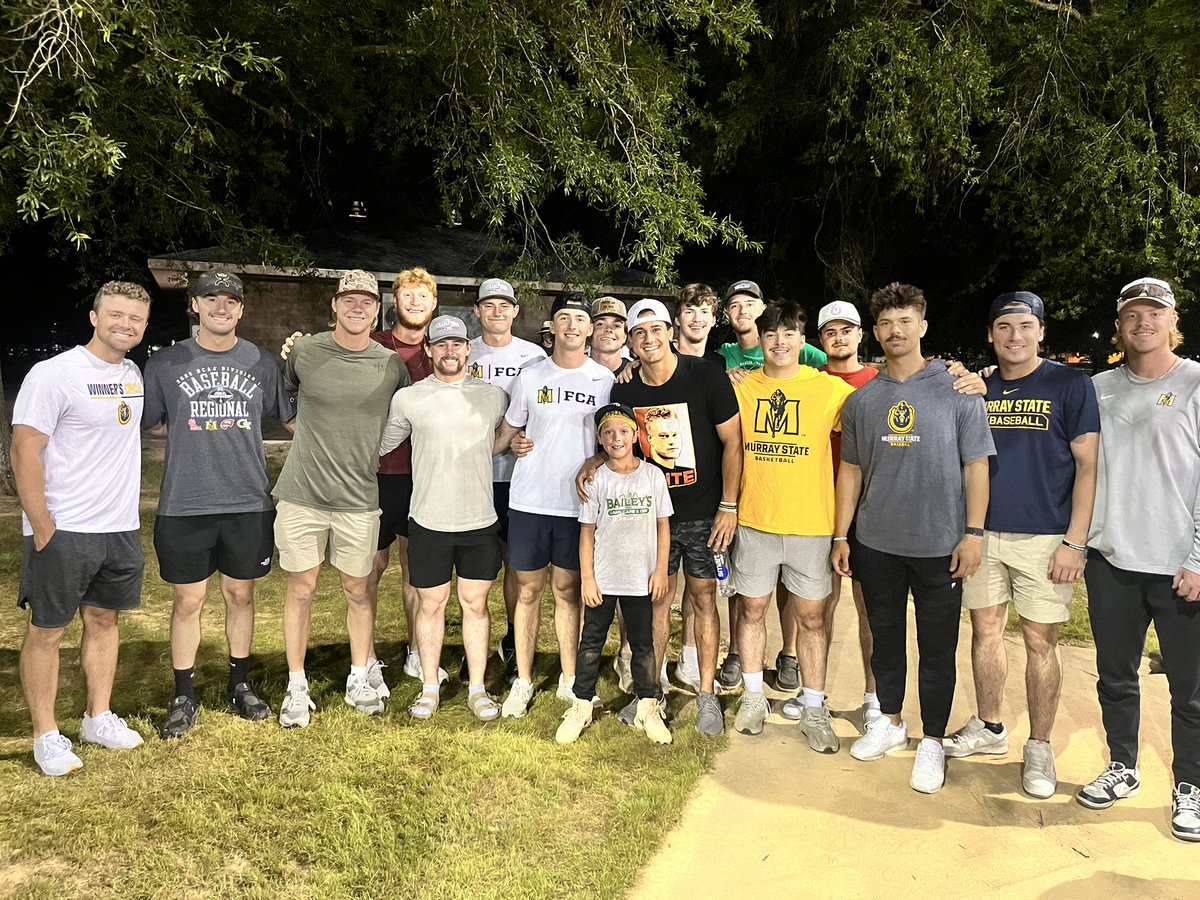 Dan Skirka (@dskirka) on Twitter photo What did my <a href="/RacersBaseball/">Murray State Baseball</a> guys do on an off day after winning a regional?
They came to support my son at his little league game! I’m so blessed to have these guys as an example for little man. What did my <a href="/RacersBaseball/">Murray State Baseball</a> guys do on an off day after winning a regional?
They came to support my son at his little league game! I’m so blessed to have these guys as an example for little man.