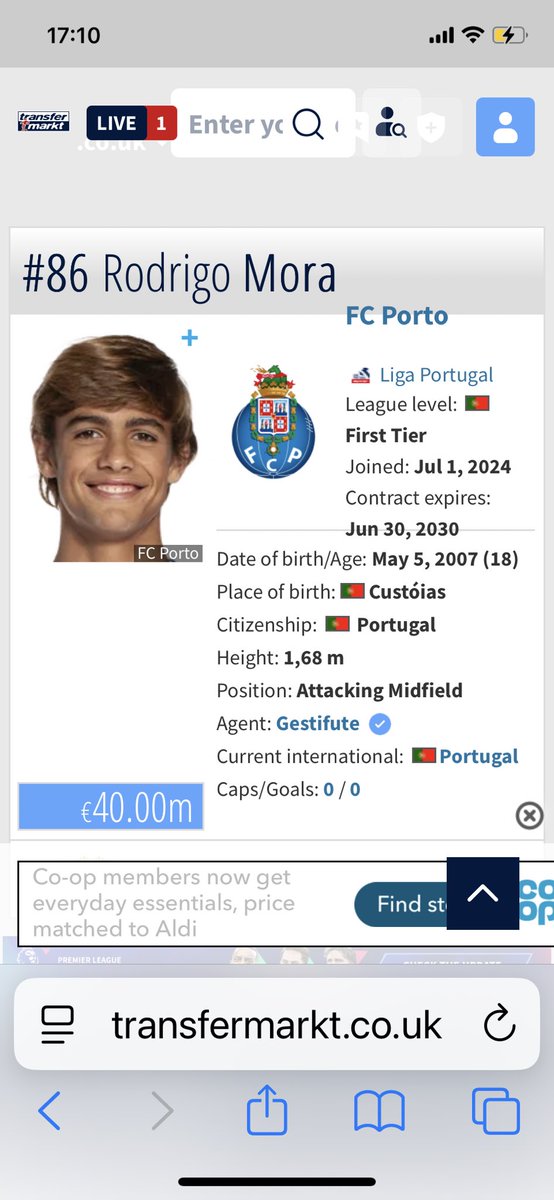 One to note for potential transfers in the future..
#RodrigoMoro <a href="/FCPorto/">FC Porto</a> <a href="/Wolves/">Wolves</a> <a href="/gestifute/">Gestifute</a> Locals rate this lad as the next big thing. #WWFC