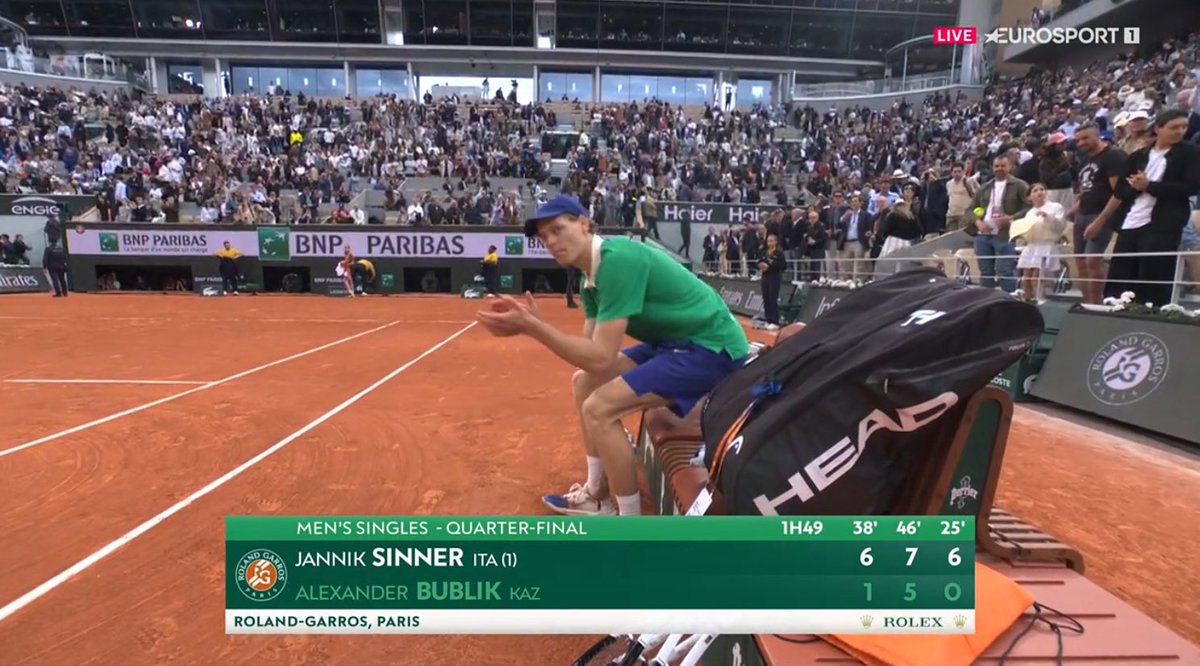 Semifinaleeee
A distanza di 12 mesi dal raggiungimento della posizione di numero 1 va in semifinale.
STRATOSFERICO!!!