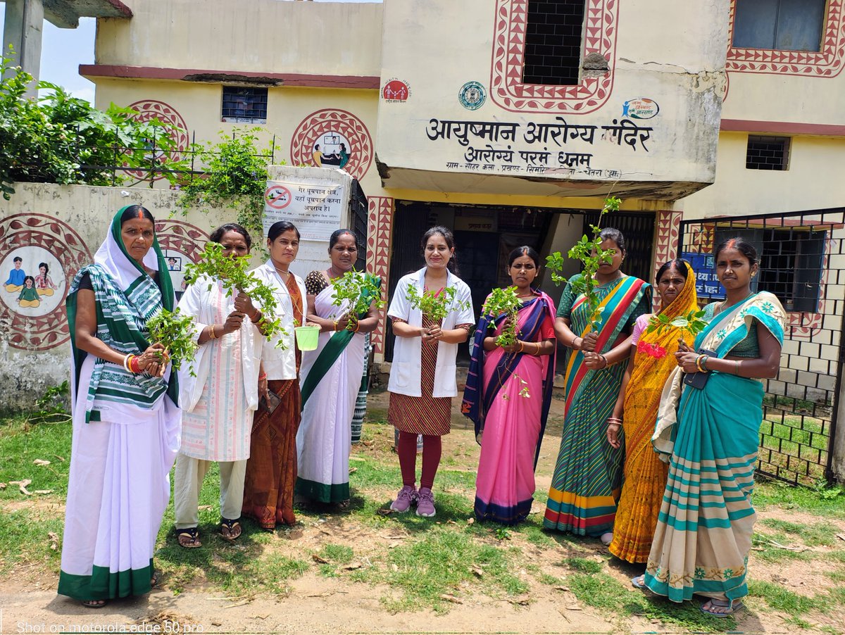HWC_soharkalan's tweet photo. #BeatPlasticPollution
 #WorldEnvironmentDay 
Ayushman Aarogya Mandir Soharkalan : This is how we commemorated World Environment Day.... Glimpses!🌿🌱🌱🌱🌱
@DCChatra
@HLTH_JHARKHAND 
@IrfanAnsariMLA
 
@MoHFW_INDIA https://t.co/SM2P5dpv0l