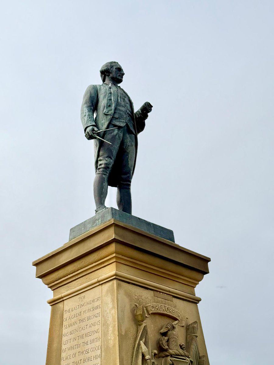 VisitWhitby's tweet photo. Caption this. Wrong answers only! 🤔
#CaptainJamesCook #Whitby #WrongAnswersOnly https://t.co/xXan1rcpKu