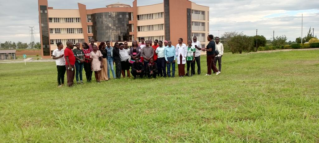 Excited to have our students of Archaeology and Heritage at Mbarara University of Science and Technology for a collaborative project on Archaeobotanical training and analysis. Thanks to Prof. Julius Lejju and the team, and Kyambogo University team, led by Prof. Elizabeth Kyazike.
