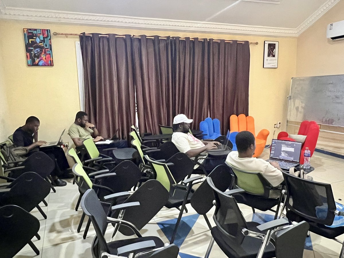 WikicatStalwart's tweet photo. Builders in Africa are in! 

Thanks to @LiskAfrica , developers in Accra are hacking remotely for @ethbelgrade from the @LiskHQ x @ayahq_ Builders  Hub 🇬🇭.

The energy is high, the ideas are flowing, and Africa’s talent is showing up strong. 

Build Borderless. https://t.co/pa7NN37L9o