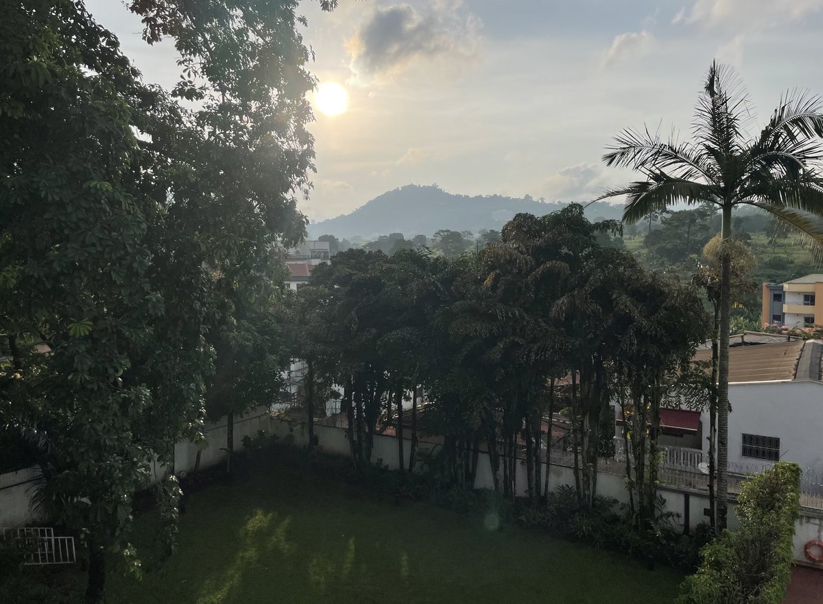 Content d’être de retour au continent - et bien au « continent » - comme on appelle le Cameroun!