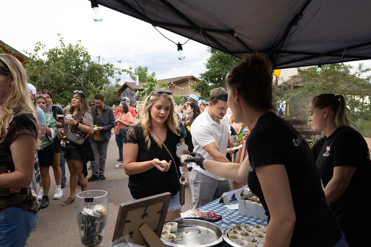 CheyenneMtnZoo's tweet image. Get your business the local attention you want at Moonlight on the Mountain at CMZoo, on Thurs., June 26! We’re looking for savory food vendors for Moonlight on the Mountain, a 21+ evening under the stars that sells out year after year.
With an evening Zoo experience,…