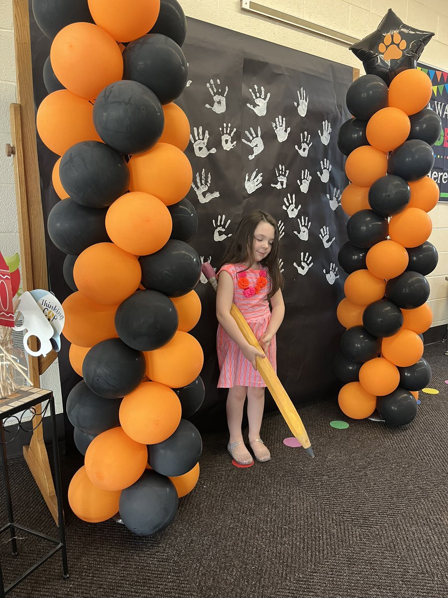 Signing on our new little Cougars ready for Kindergarten 2025-2026!!