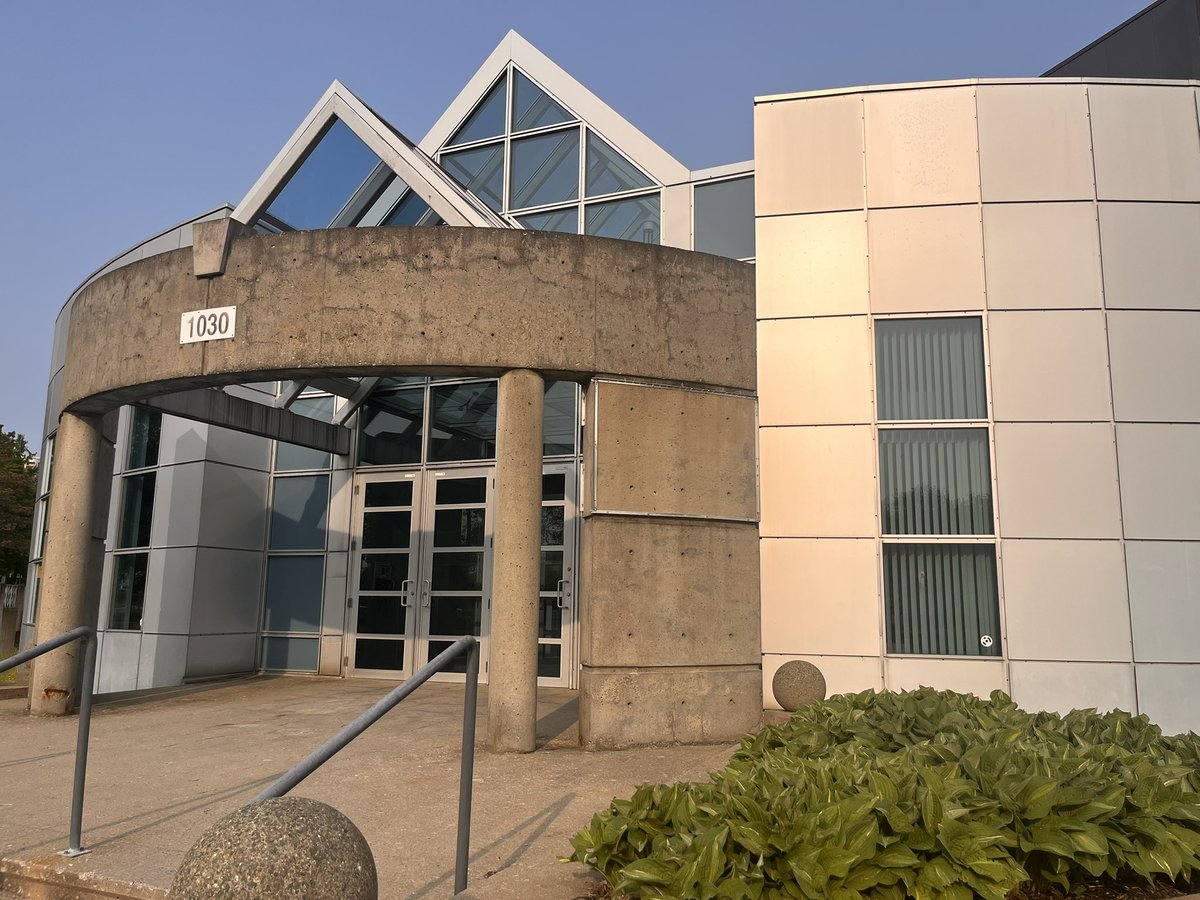 Already checking out where the <a href="/LESLLA_org/">LESLLA</a> symposium will take place tomorrow and on Friday. Enjoying today‘s online talks!! #québec #LESLLA