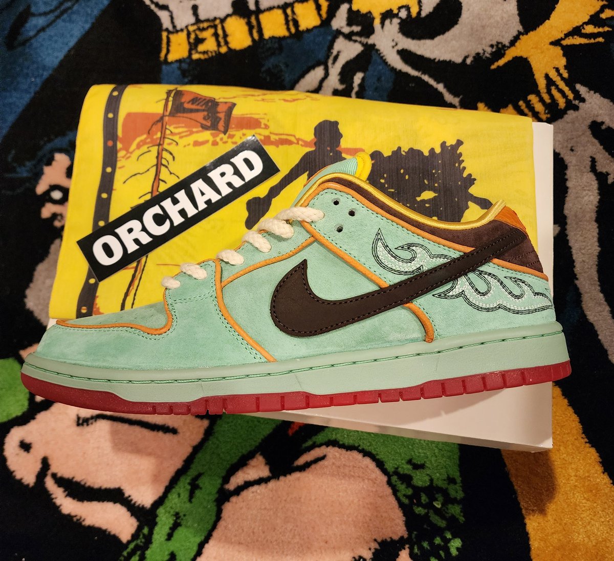 BaconErryDay's tweet photo. @snkr_twitr 🔥🔥 https://t.co/FBKkXVGSTl