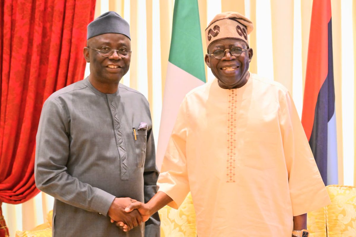 NEWS FLASH

STATE OF THE NATION: President Tinubu receives Pastor Tunde Bakare, hears his views.