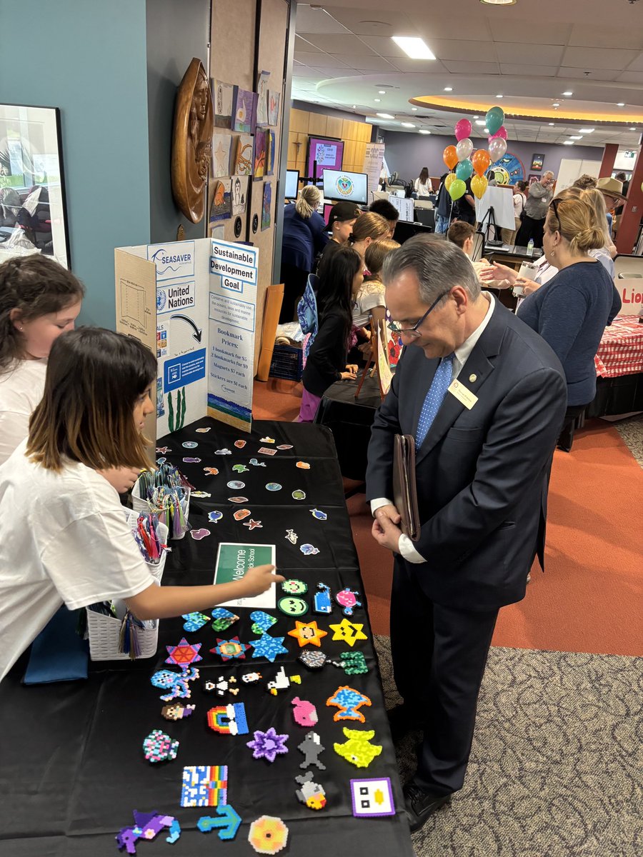 Ms. Teevens along with her St. Pat’s “SeaSaver” Grade 5’s are at the <a href="/OttCatholicSB/">Ottawa Catholic School Board</a> today selling their bookmarks and magnets raising money for <a href="/TheOceanCleanup/">The Ocean Cleanup</a>! 

Good luck and make St. Pat’s proud! ☘️<a href="/PATocsb/">St. Patrick Elementary School</a>