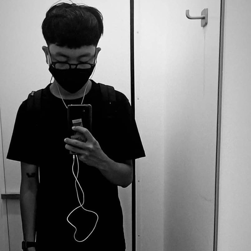WilliamHandoko's tweet photo. 2020 vs 2025 (+25kg)
#bapak https://t.co/z20h7mCsps