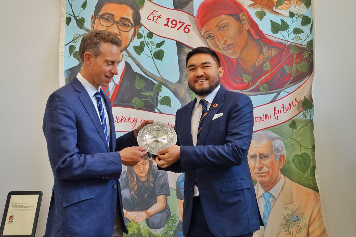 KingsTrustInt's tweet image. It was an honour to welcome Tengku Amir Shah, Raja Muda of Selangor, to our office yesterday & reflect on our shared vision for the #Team programme which through our collaboration with @selangoryouth is building a brighter, more inclusive future for Malaysia’s youth.