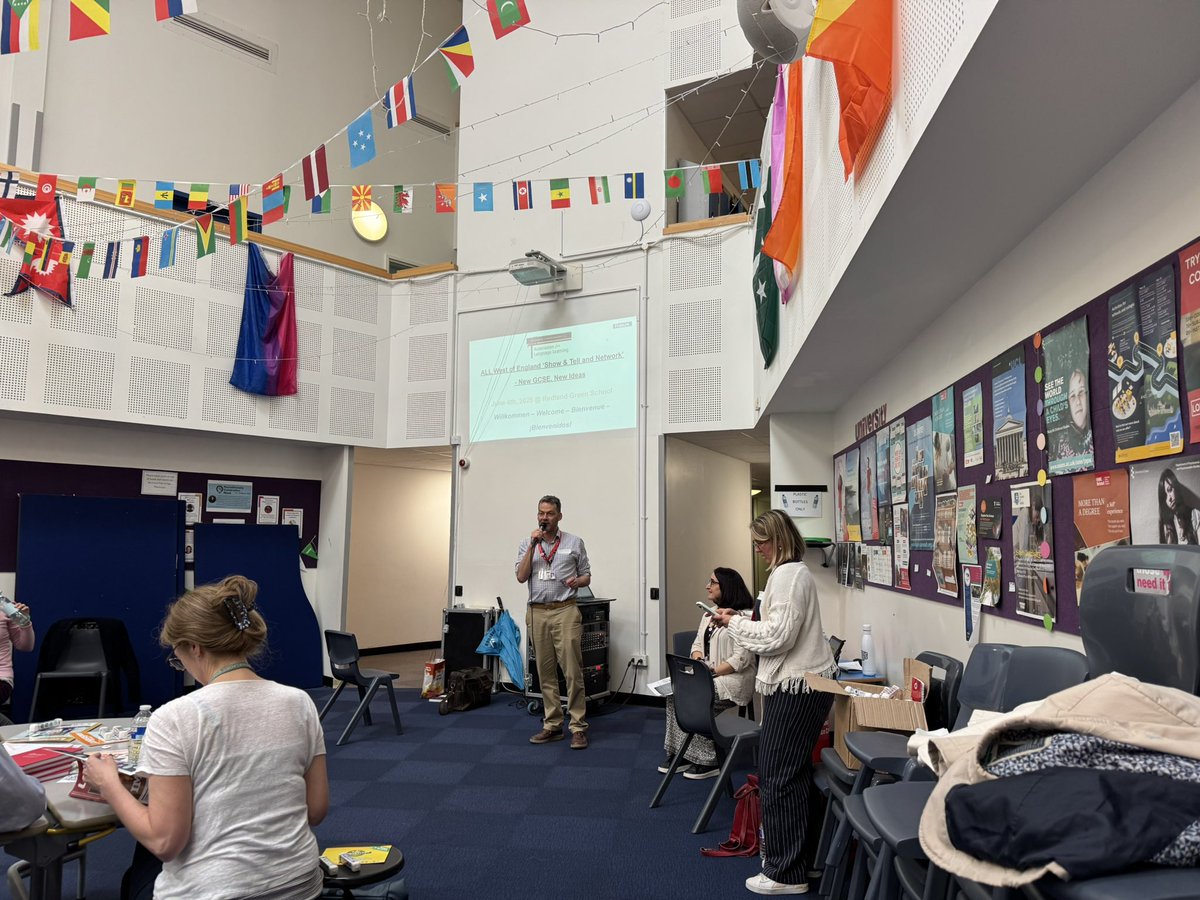CristaHazell's tweet image. Wonderful to be at an @allswmfl event here in Bristol this evening talking the #gcsemfl  #all4language #mfltwitterati #mflchat #langchat #edutwitter #Bristol