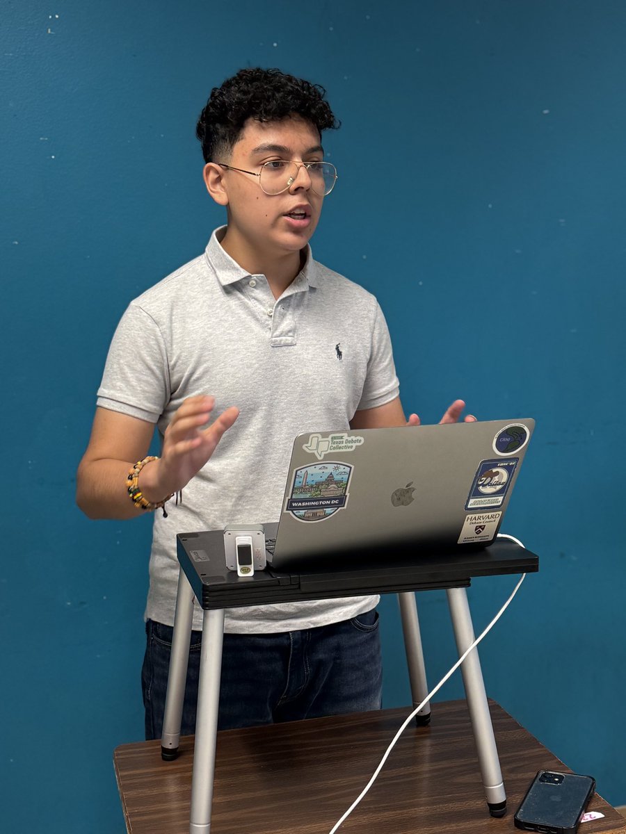 disdactivities's tweet image. Day 3 = Final Rounds! 84 students from 18 Dallas ISD secondary schools are bringing their best in full-length Policy, LD & World Schools debates. With expert coaching & fierce focus, the last day of debate camp is going strong. Students are gonna be ready for the new season! 🏆