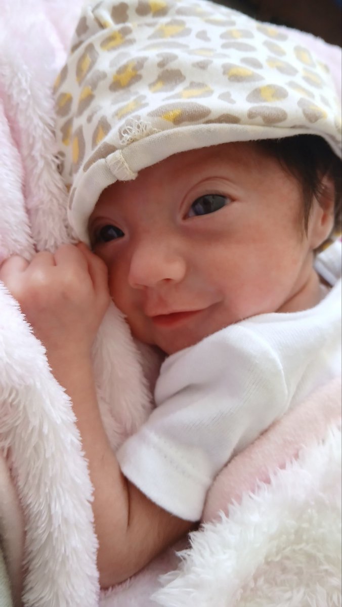 itsvanessach's tweet photo. Oficialmente me siento Tía bienvenida a la familia Mila Aynnara https://t.co/Qssjjk3X3m