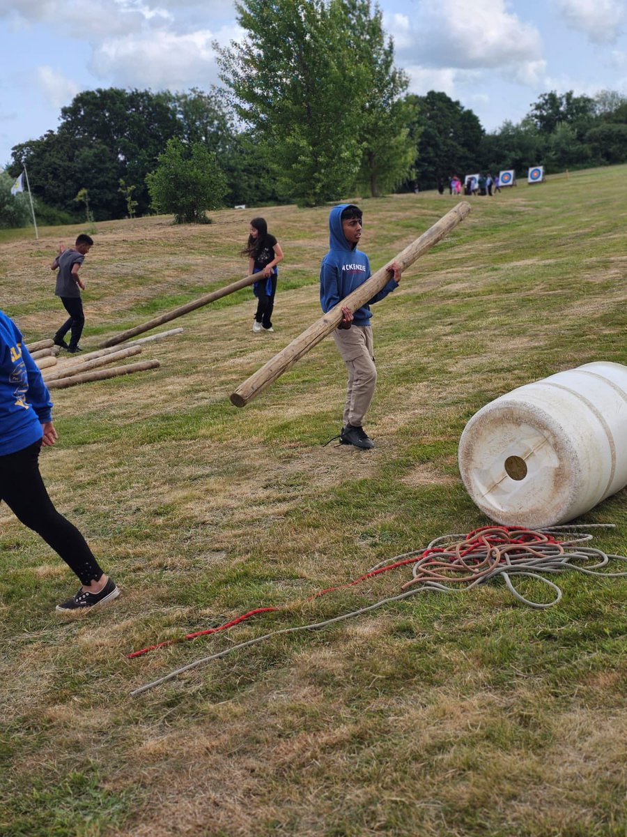 Year 6 have arrived safely and have enjoyed an afternoon of buggy building!