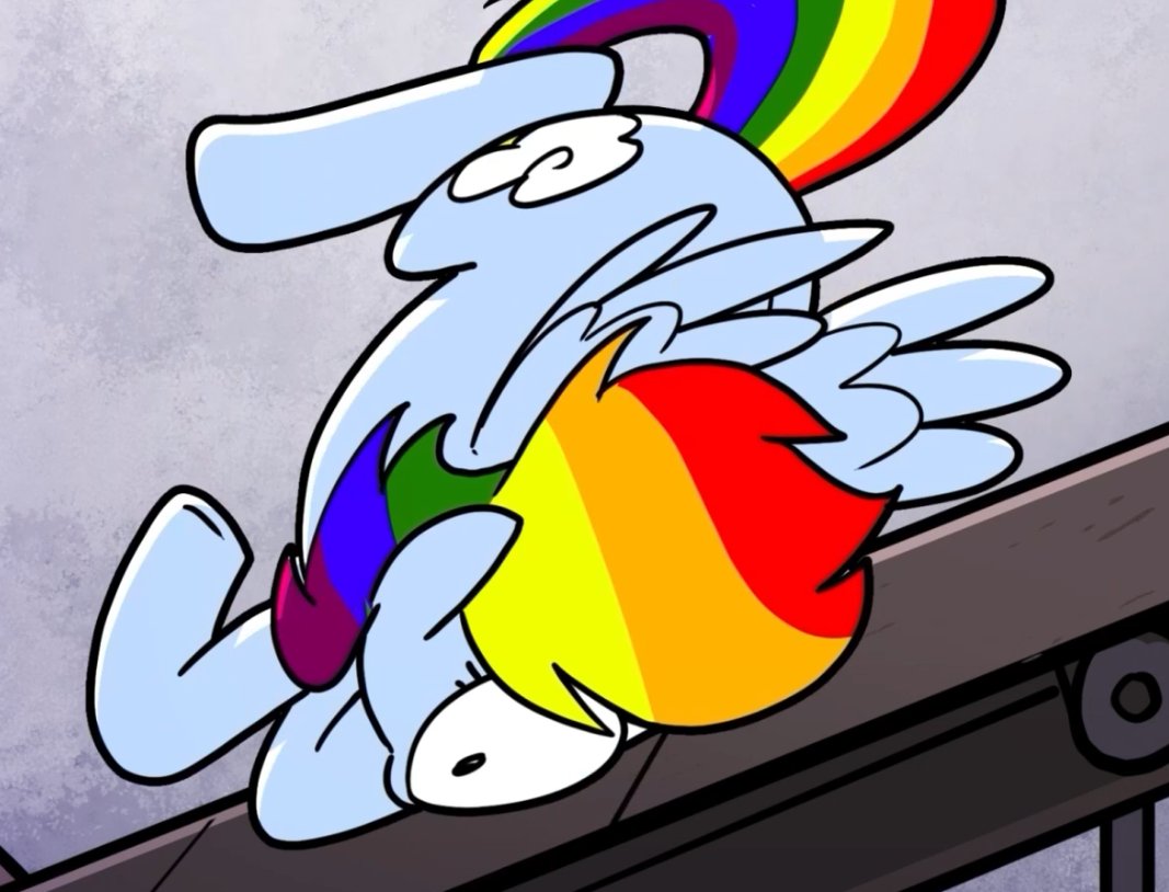 A nice thing about seeing each other at conventions is we get to talk about silly animation ideas. And Petirep has had more time to work on personal projects lately.