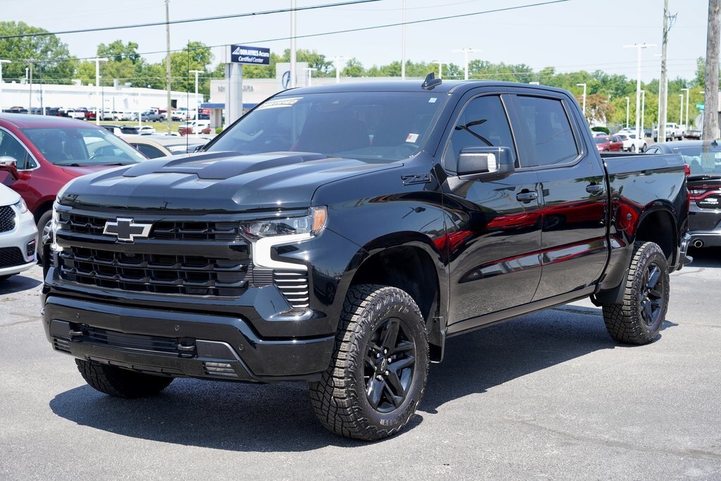 PreferredAuto's tweet photo. Hello Fort Wayne! Have you seen the latest vehicles at Preferred Auto? We have great selection including Tesla, Jeep, and so much more. See everything on our website: https://t.co/Fmem0oTPFz https://t.co/h118XF6DCy