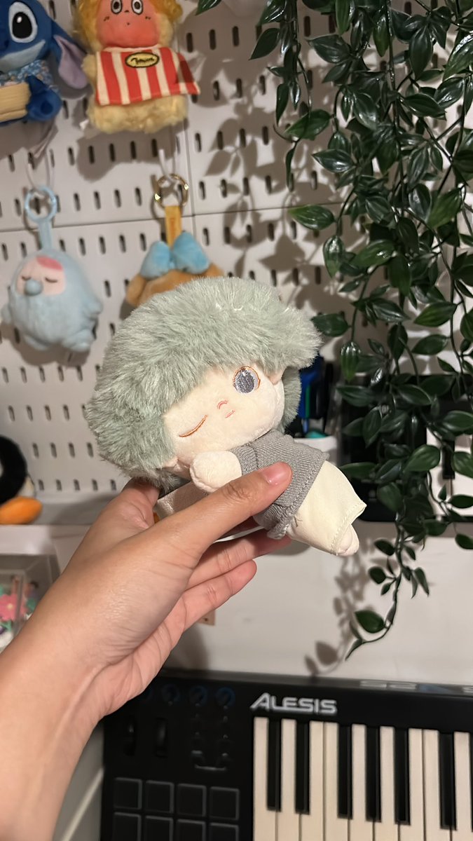 srhdevina's tweet photo. WTS dimoo my cloud companion green 200K

dm if interested ✨ https://t.co/AwUyQIF0tZ