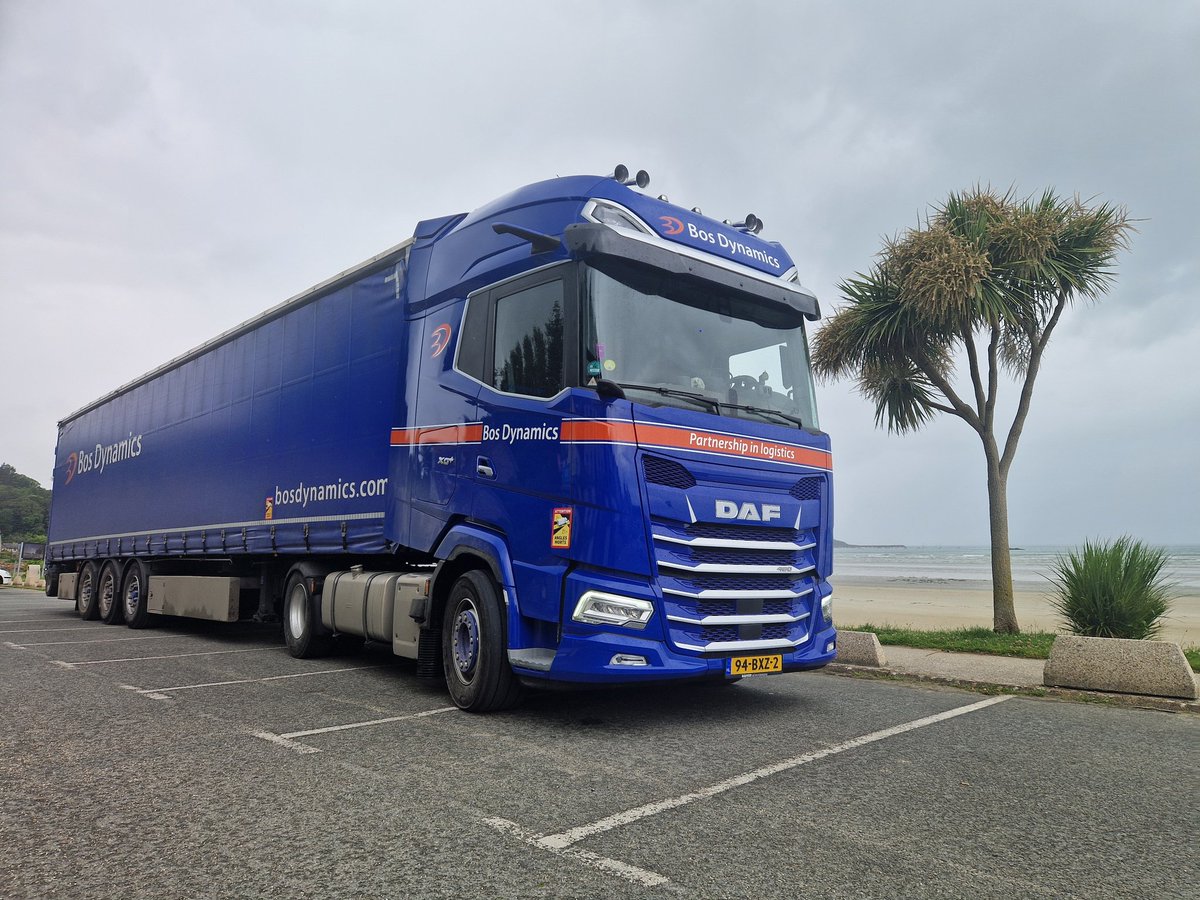 Foto momentje, beetje jammer van het weer.  
#bostravel
#lovemyjob
#beroepstoerist
#dafgxplus