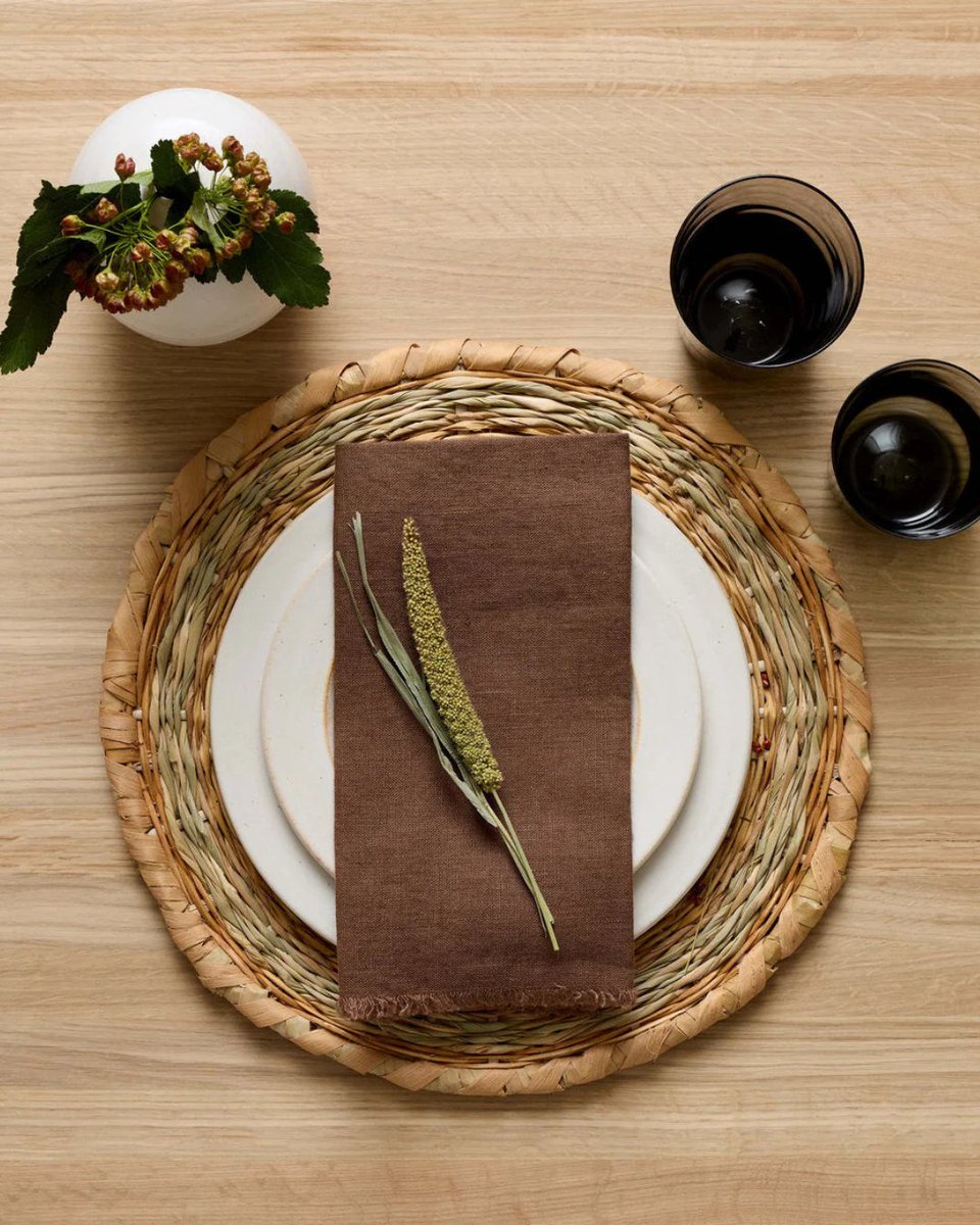 Handwoven placemats from the Peten jungle in Guatemala for soulful summer tables. Unique, artisanal, timeless.