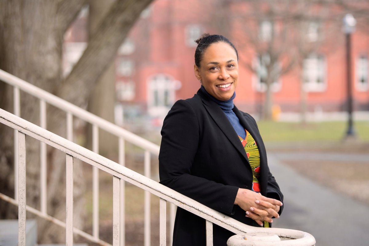 BucknellU's tweet image. Congratulations to Professor Michael Krout, Profesor Cymone Fourshey, Professor Chun-Miin "Jimmy" Chen, Professor Eric Kennedy, Professor Peter McNamara and Professor Katie Hays, who received outstanding teaching awards! 👏 #raybucknell
🔗 Read more: bit.ly/3Z76wtc