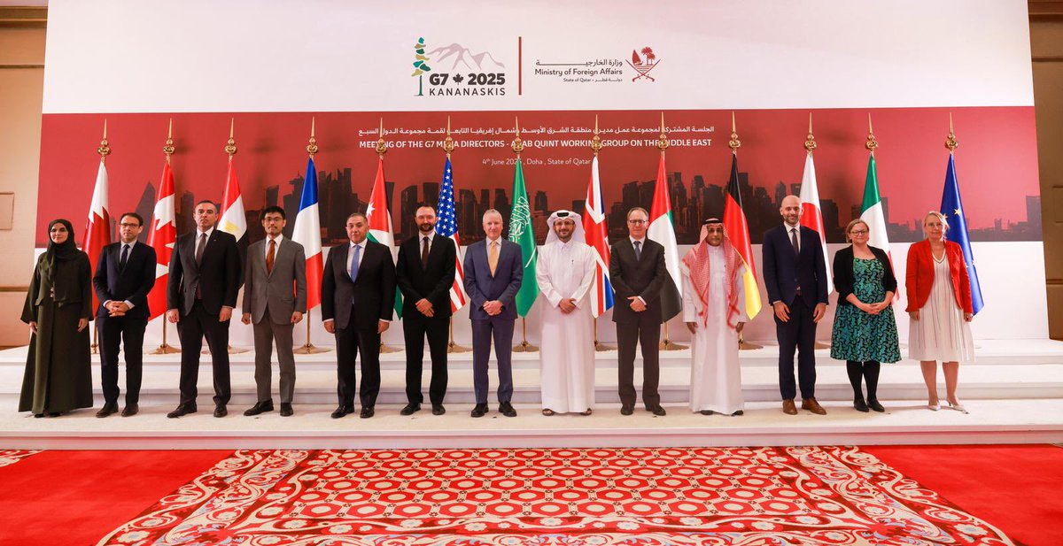 GERonSyria's tweet image. اتحدت أقوى الدول لدعم إعادة إعمار #سوريا ، وعملية سياسية شاملة، وعدالة انتقالية. اجتمعت مجموعة الدول السبع الكبرى 🇩🇪🇺🇸🇬🇧🇫🇷🇮🇹🇯🇵🇨🇦🇪🇺 والخماسي العربي 🇶🇦🇪🇬🇯🇴🇸🇦🇦🇪 في الدوحة لتنسيق سياساتهما من أجل مستقبل أفضل لجميع السوريين.