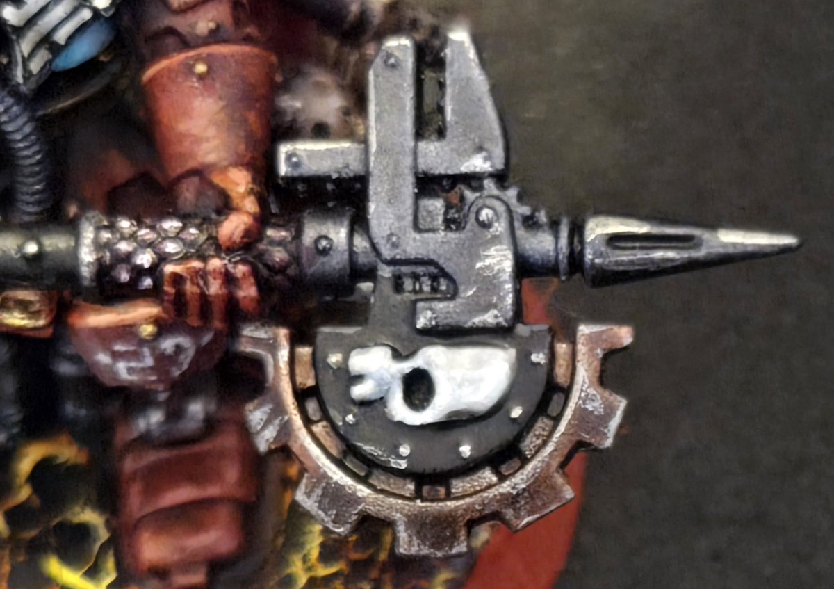 Tech-priest Enginseer... maybe from Stygies VIII???

warhammer40k #Warhammerpainting #warhammer40kfanart
#admech
#mechanicus
#tech-priest
#warhammer40000 #WarhammerCommunity #WarhammerArt #warhammer
#wh40k 
#citadel