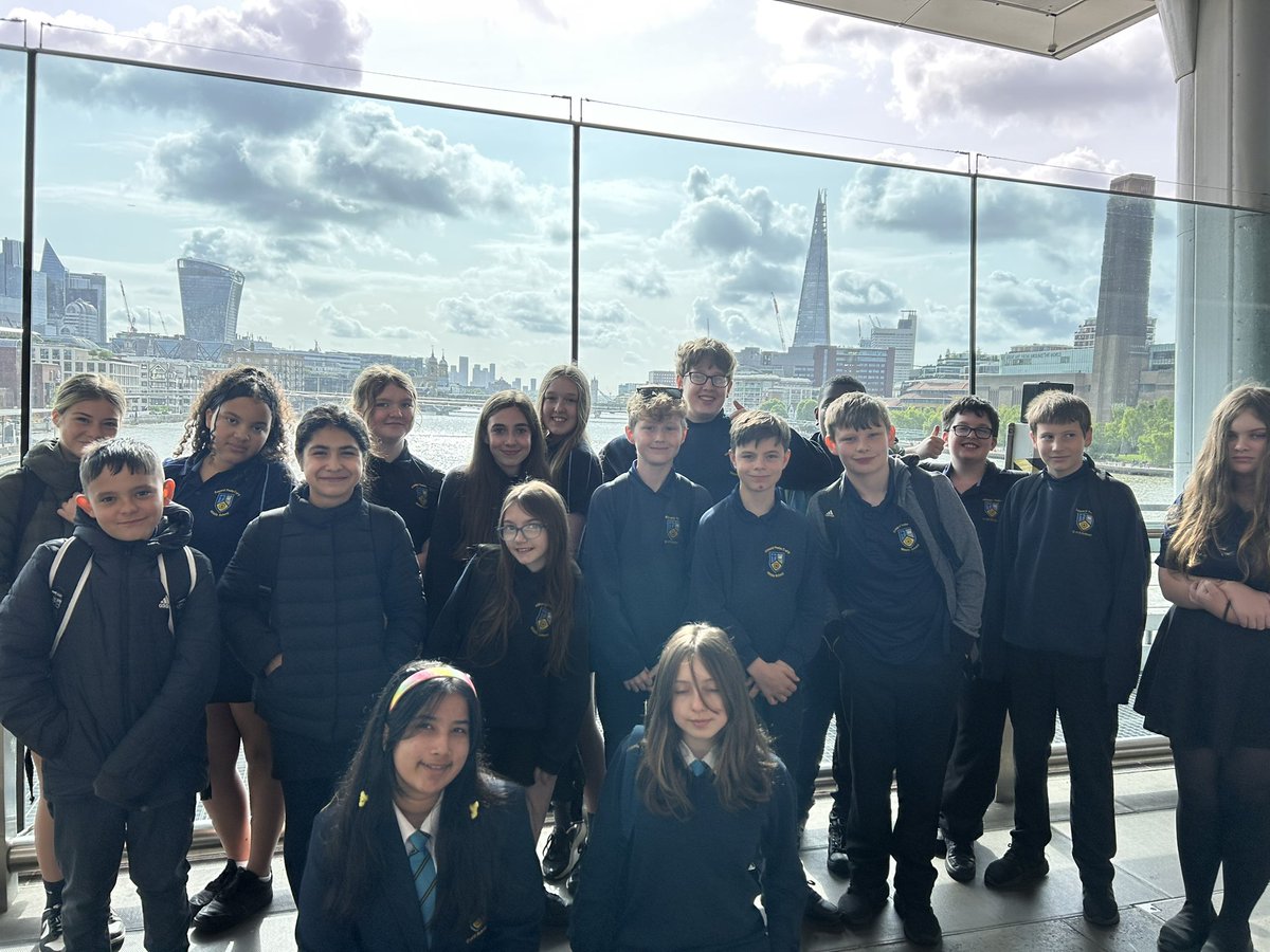 CareersEP's tweet photo. What a fantastic day we have had! It started with a visit to The Houses of Parliament where we had an amazing tour and then took part in a workshop where each group created their own petition. We even met our local MP Richard Fuller. https://t.co/rQntuhScCg