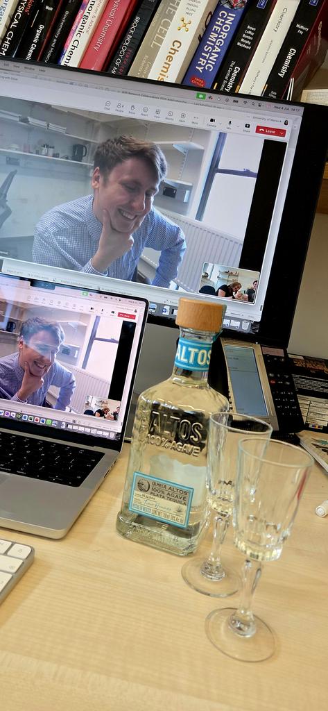 DrRianneLord's tweet image. Huge congratulations to my first PhD student Oliver, on passing his PhD with minor revisions! 🎉🥂 @UEA_Chemistry
Many thanks to Dr Charlotte Willans @Willans_Group and Dr Alice Johnson for conducting the viva 🙏🏼