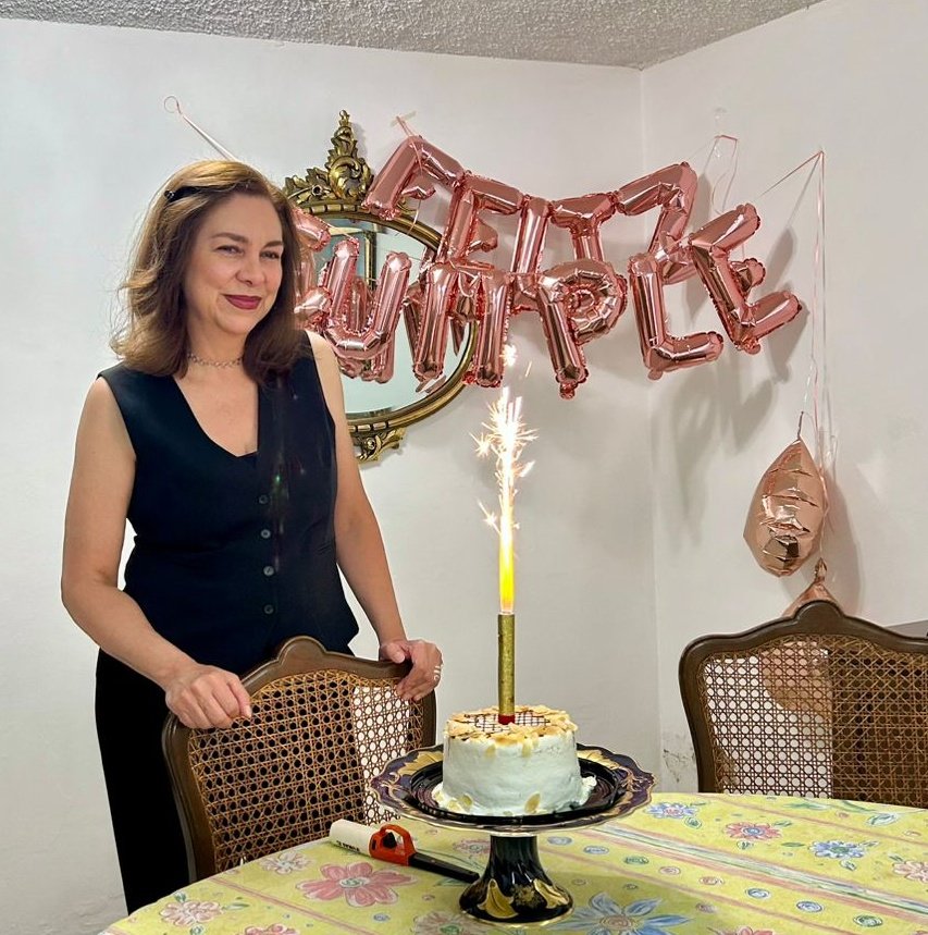 Felices 55 a mí!!! 🎉🎉

7 años de mala suerte a quien no me felicite o me de follow cumpleañero!! 🤪🤪

Nocierto, sicierto!! 🤭