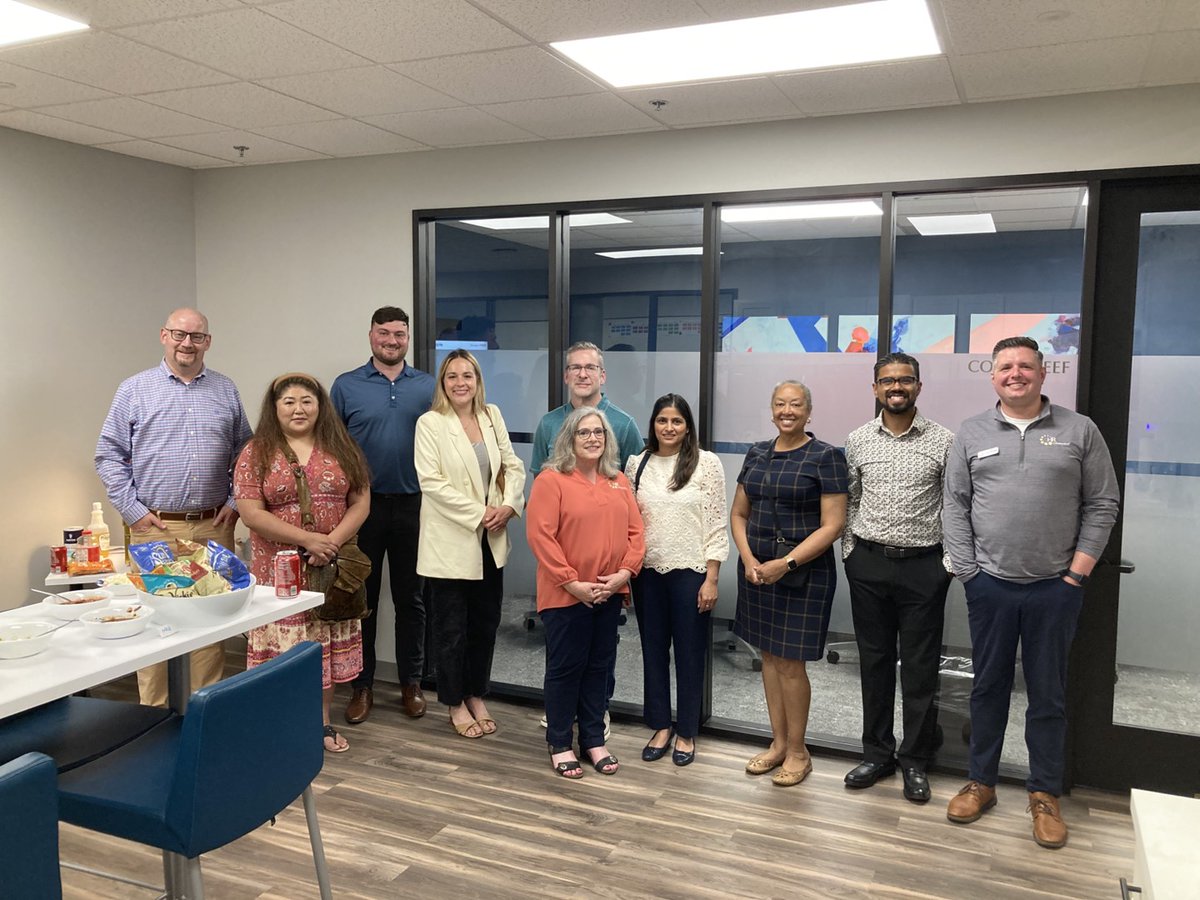 HR Collaborative tweet media