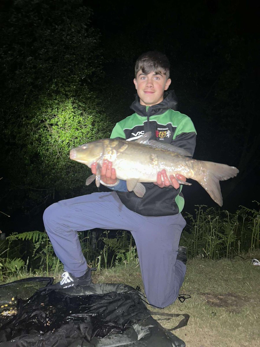 AbercwmboiU15s's tweet image. Congratulations to the following players - Riley Davies on selection to the Wales U15 Touch Rugby squad 👏
Alfie Archer on selection to Bristol Bears U16 Academy 👏.Noah Brennan on selection to Bath Rugby U16 Academy👏. Well done boys we are all proud of you @youngvillagerfc