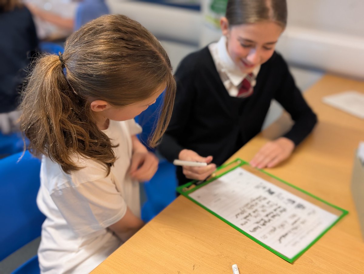 InchturePrimary's tweet image. P6 were developing their understanding of @deciderskills "Crystal Clear" to be clear and consise by taking part in some active tasks including giving directions, writing instructions and explaining how to draw a picture to a partner 💎🧭✍🏼 #TeamInchture #communicating #article12