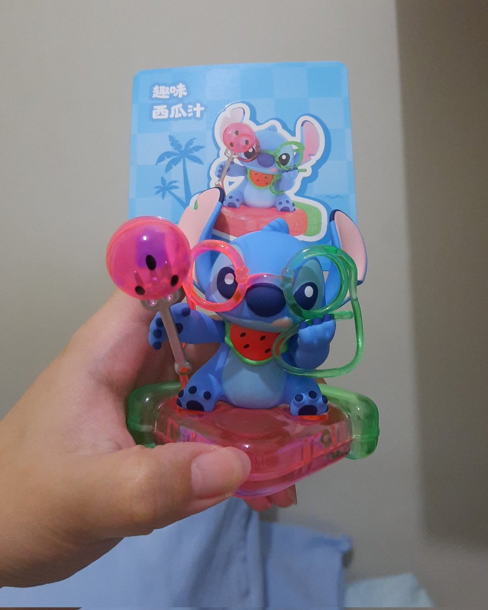 I think you are aware that I dislike watermelons, but here we are 😅. Thank you for the gift though 🫶🏻 <a href="/mylilaxolotl/">Audrey ς(˃‿˂.)</a>
