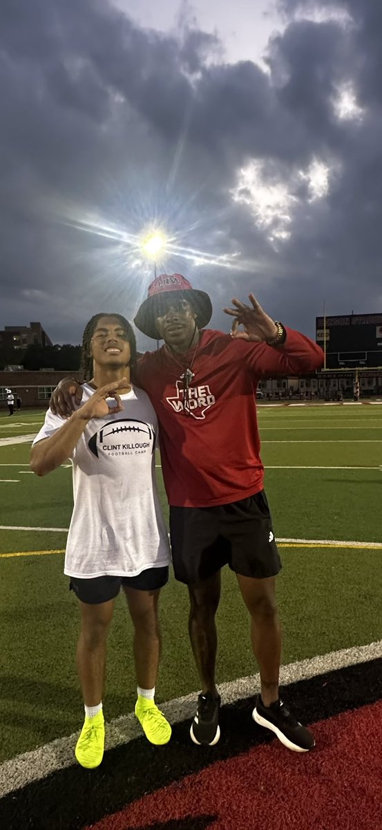 keylanlemen12's tweet image. Got some great work in @UIWFootball and had a great conversation with @coachwhiteDP. It was awesome to hear how impressed you were of my skills and speed. Looking forward to next steps of the recruiting process. @JClarkHFB247 @MikeRoach247 @PTFFootball @CoachBeck_PTF…