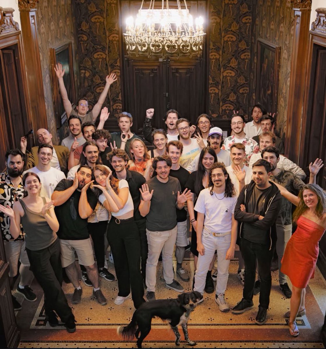 Le seul tismé c'est le chien 
#TresClair
#PeuObscur
#TroubleraLeRN