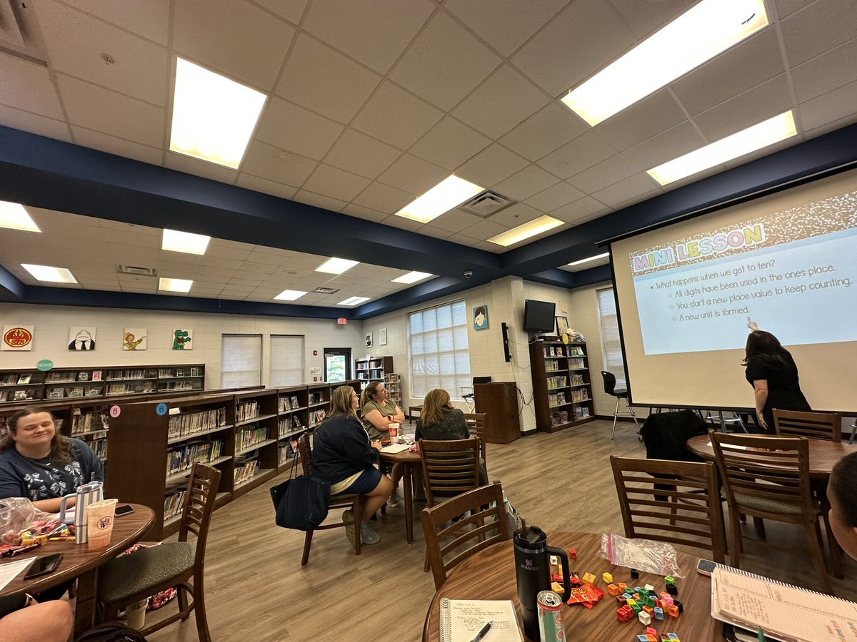 MIS_MathMovers's tweet photo. @MoodyMiddleSch is having a great day with @OMIALSDE diving deep into effective Tier 1 math blocks!  @sccboe @AMSTIJSU https://t.co/t221nTtky4
