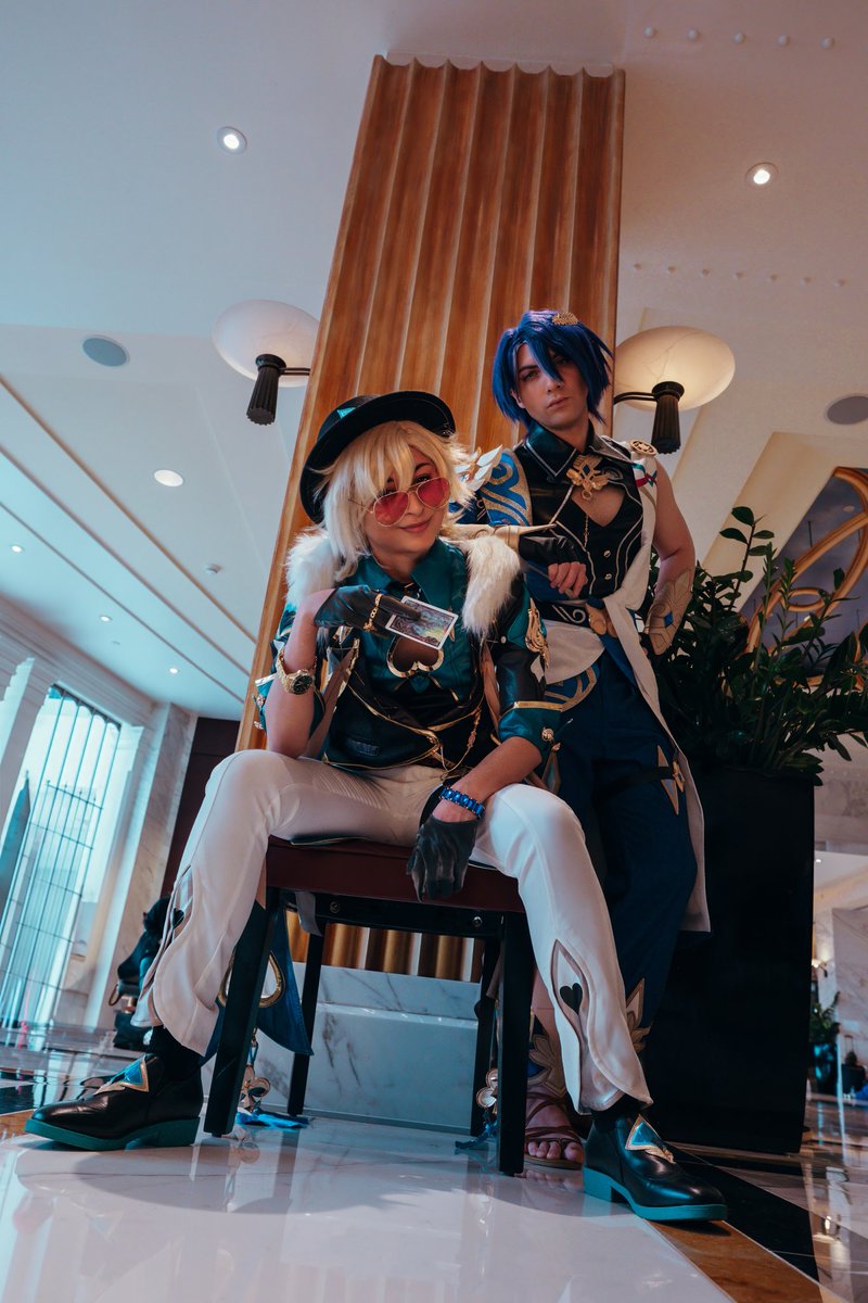 xJesseCruz's tweet photo. 🎆 Doctor~ Gambler~ Ahh Dr. Ratio and Aventurine have me in a vice lock, I swear~
___
📸: @cuvpix (IG)
.
.
.
#honkaistarrailcosplay #honkaistarrail #drratio #aventurine https://t.co/cN5zWnz6hh