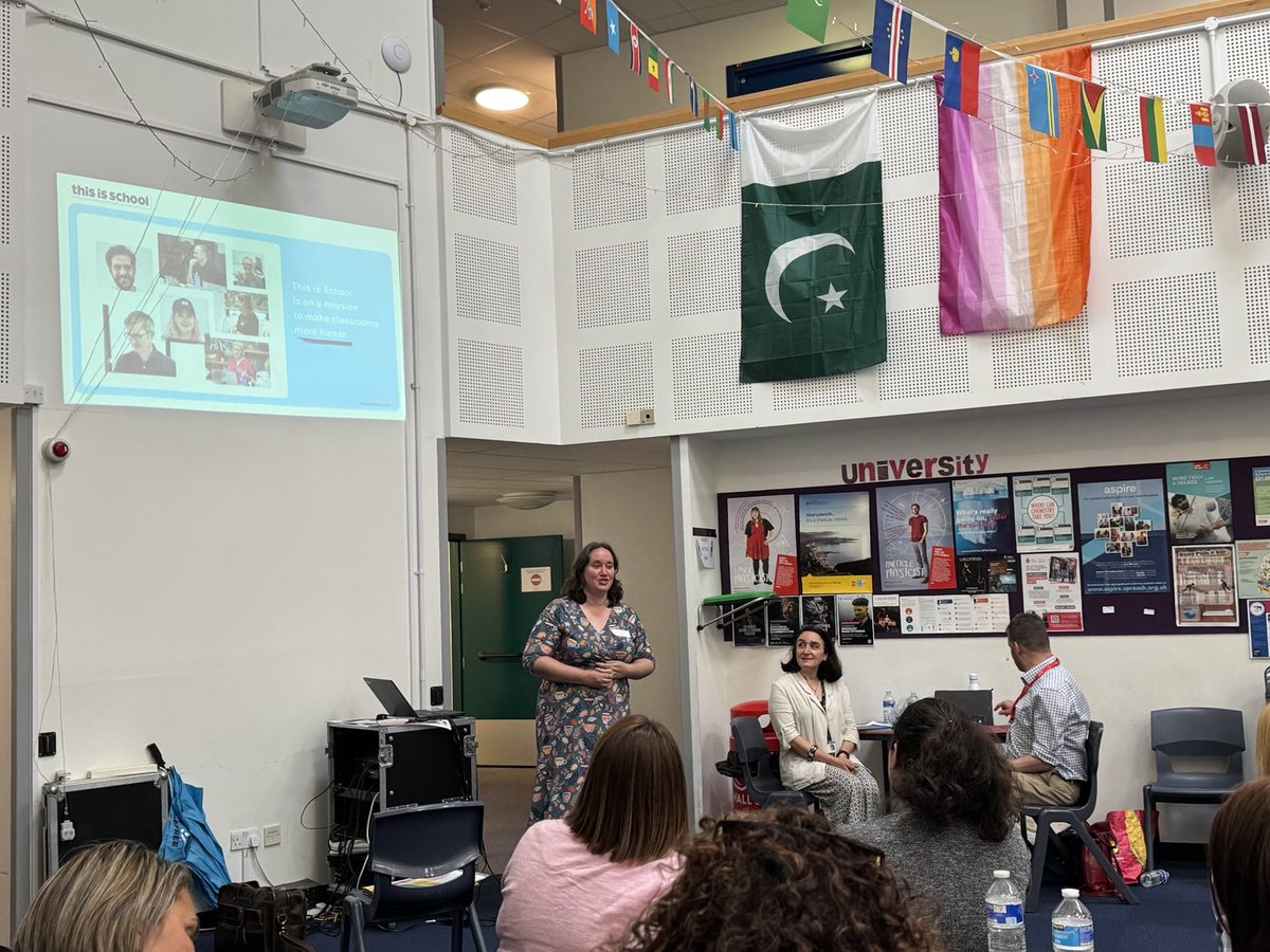 CristaHazell's tweet image. Wonderful to have ⁦@thisis_school⁩ with us here at ⁦@allswmfl⁩ teachmeet event this evening! #all4language #mfltwitterati #mflchat #langchat #edutwitter