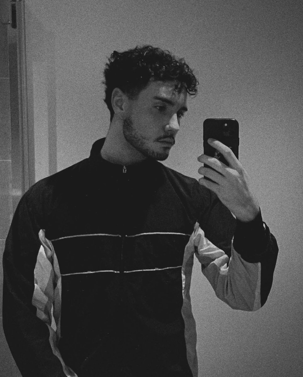 venez sur insta ☺️ romain__barreau 

instagram.com/romain__barrea…