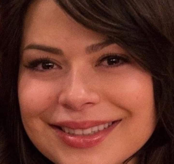 Delsha ✨️ vi a SKZ y TWICE en vivo ✨️ tweet media