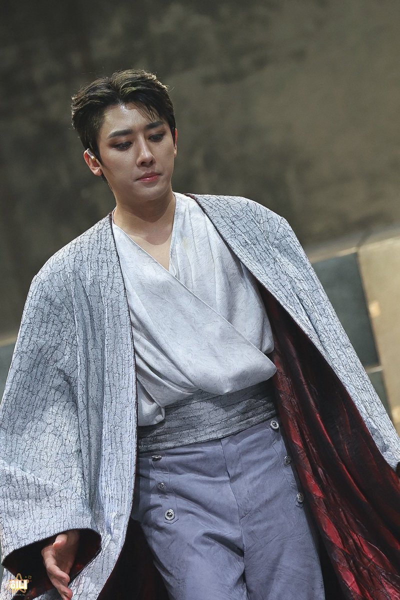 250604 연극 <킬링시저> 커튼콜
#손호준 #sonhojun