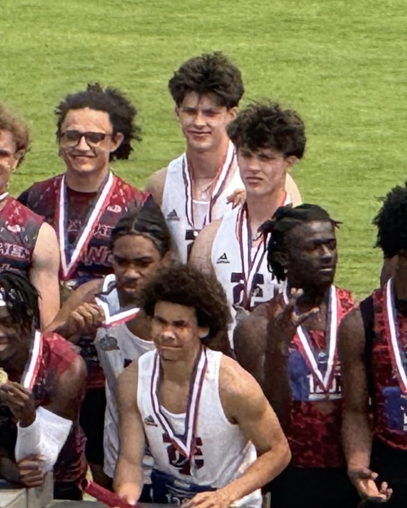 jtcoop19 (@jtcoop19) on Twitter photo Made Track All State team with my guys in the 4x1💪
<a href="/TatesCreekTrack/">Tates Creek TF</a> <a href="/Jhawks9/">Jonathan Hawks</a> <a href="/TCHSfootball24/">CRK Football</a> Made Track All State team with my guys in the 4x1💪
<a href="/TatesCreekTrack/">Tates Creek TF</a> <a href="/Jhawks9/">Jonathan Hawks</a> <a href="/TCHSfootball24/">CRK Football</a>